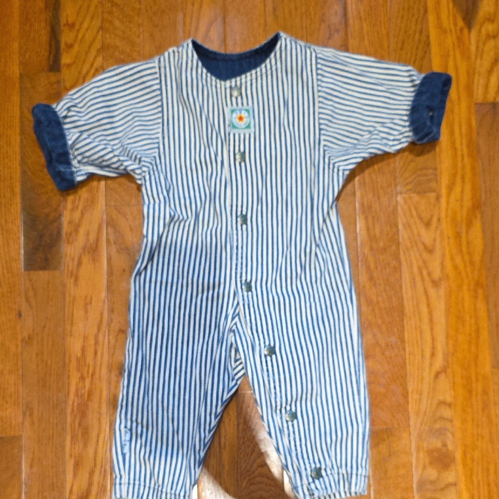 Vintage Levi's Romper 1980s Size on tag 18M, Excellent Condition